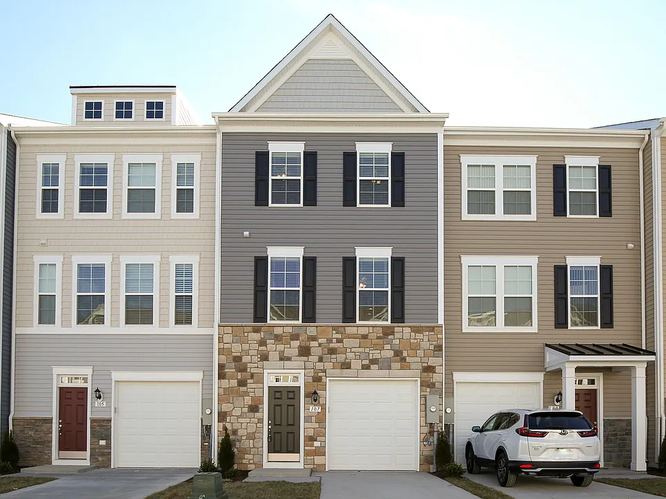 107 Alderman Way