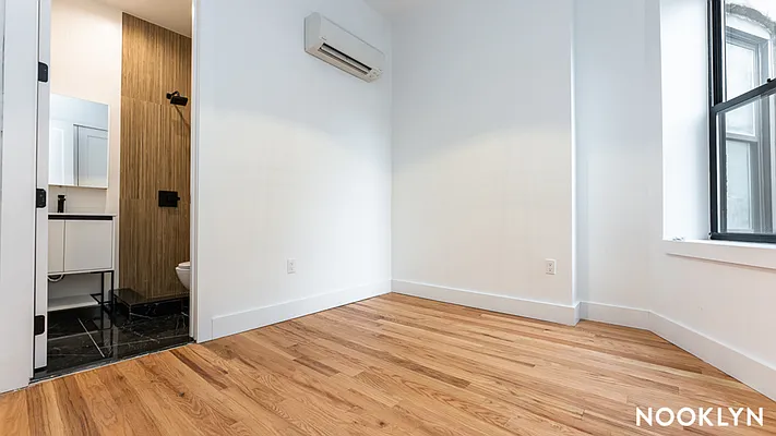 Rented by Nooklyn NYC LLC | media 9