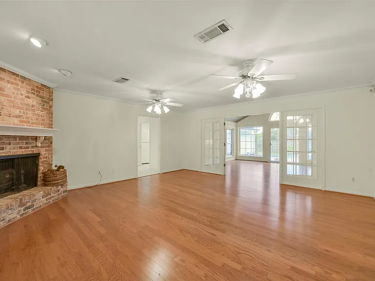 110 Hillcrest Dr — Photo 28