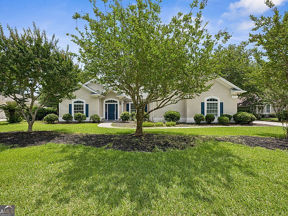 3rd image of 1074 Willow Dr