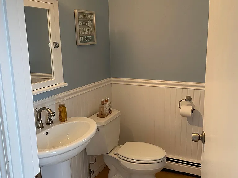 15 Baltimore Ave — Photo 4
