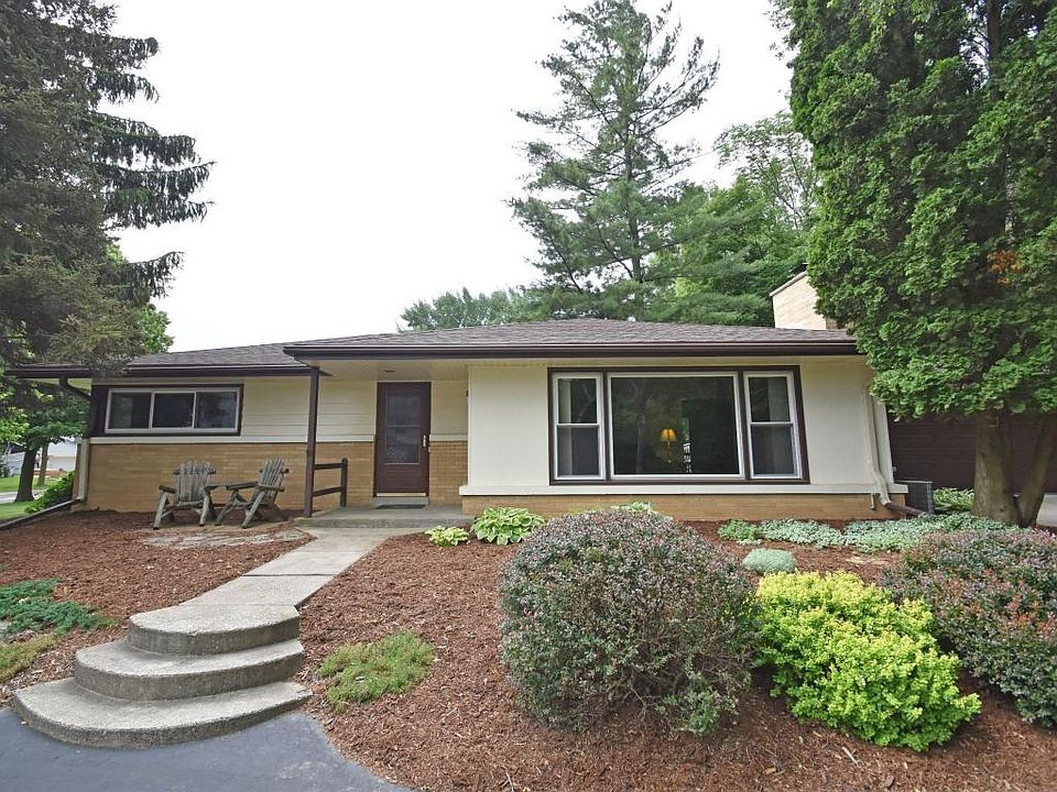 2nd image of 7359 N 100th St