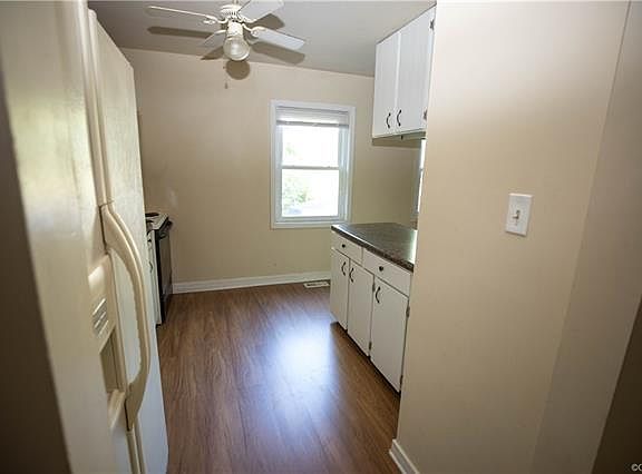 5th image of 6229 Meadwood Cir