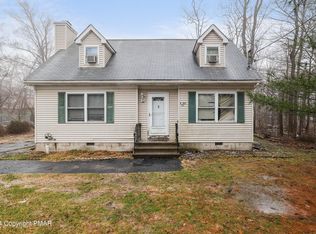 1865 Shady Side Dr, Tobyhanna, PA