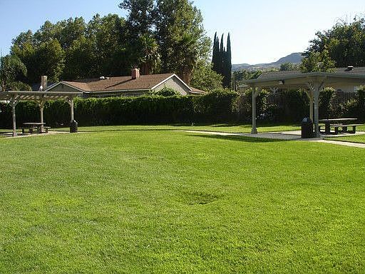 4th image of 24221 La Glorita Cir