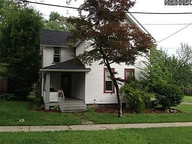 1st image of 745 Porter St NE