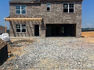 1121 Twelve Oaks Ct, Blountville, TN 37617