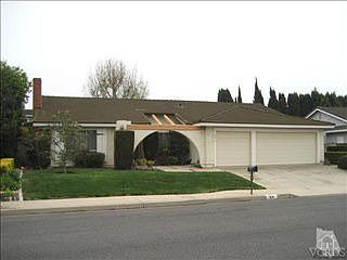 1st image of 64 Fallen Oaks Dr
