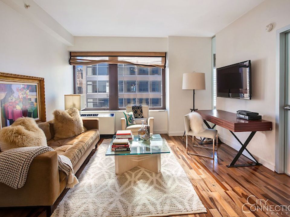 1st image of 100 W 39th St #35CC