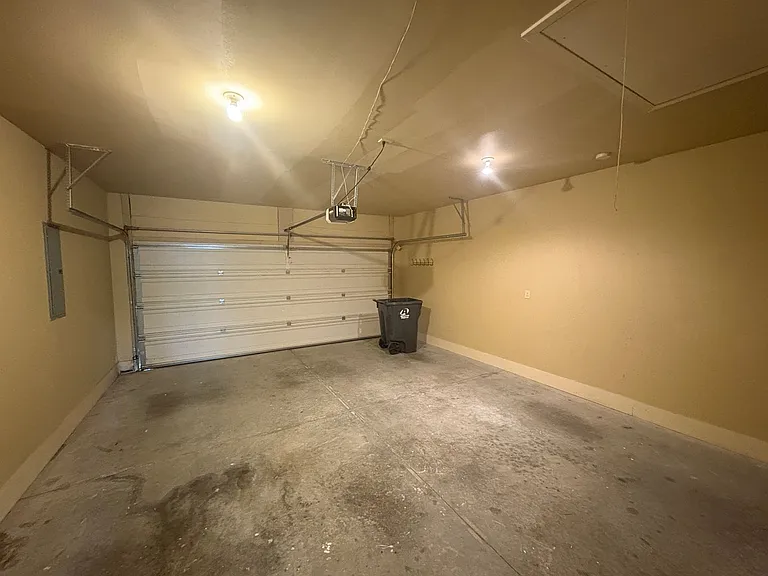 2131 Spaulding Pl — Photo 11