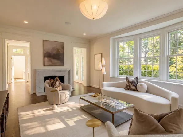 2825 McGill Ter NW, Washington, DC 20008