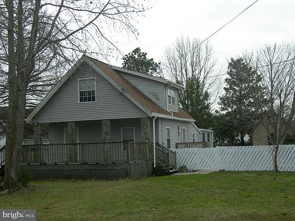 4th image of 12904 Center Dr
