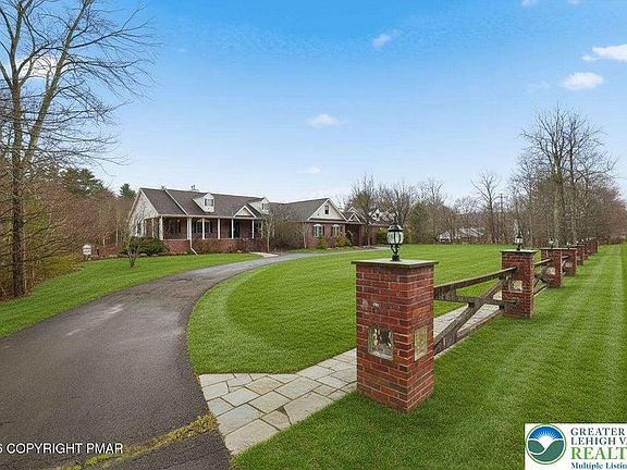 4th image of 267 Scenic Dr
