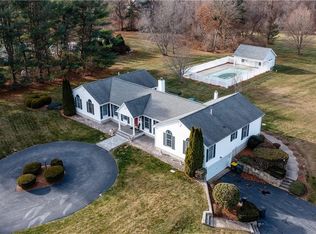87 Mann School Rd, Smithfield, RI 02917