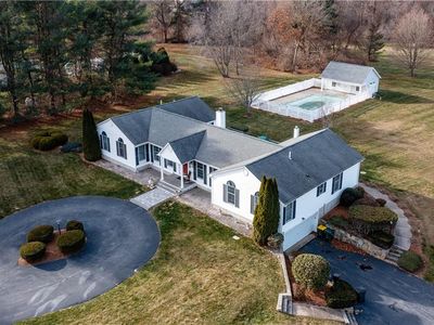 87 Mann School Rd, Smithfield, RI, 02917