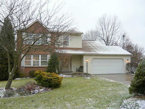 2nd image of 700 Parkwood Dr