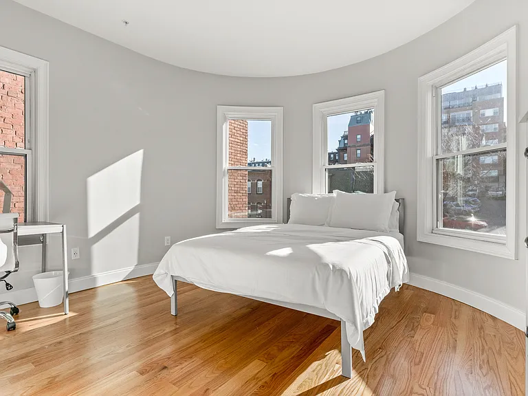36 Emerson St #2 — Photo 1