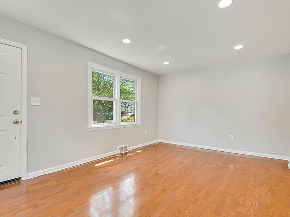 Foyer & Sitting Room