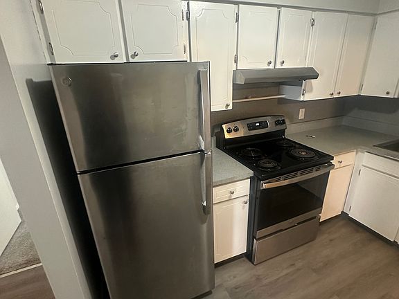 5th image of 9744 5th St #8
