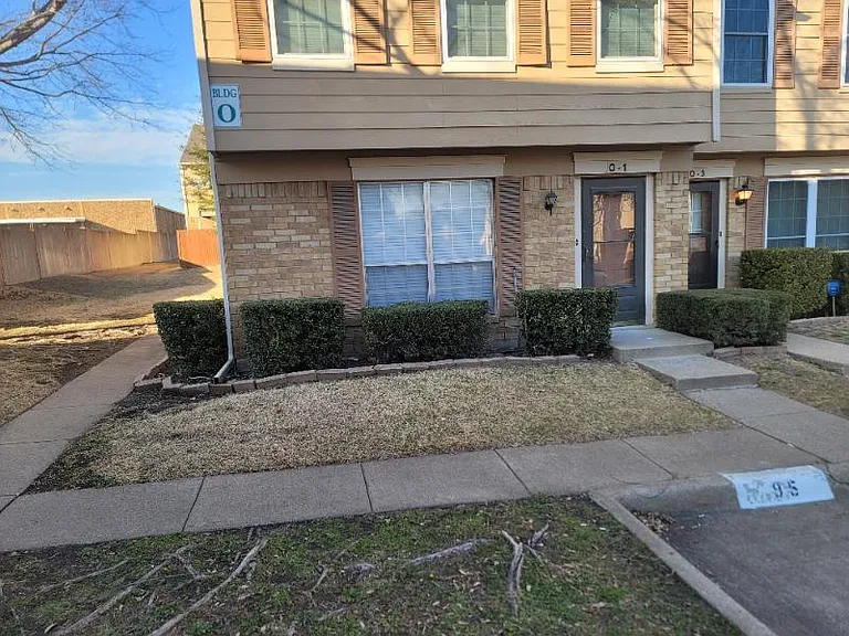 2500 E Park Blvd #-2 — Photo 1