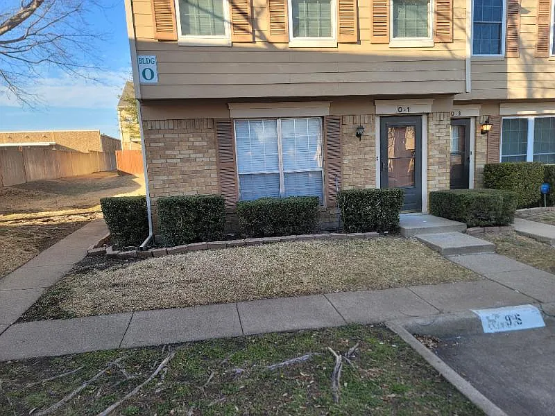 2500 E Park Blvd #-2