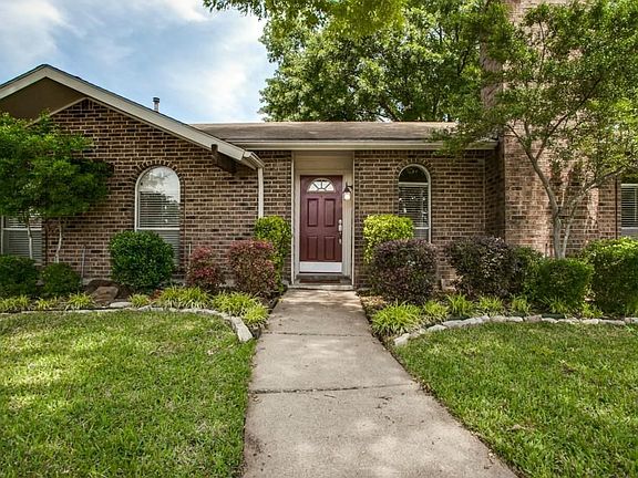 3rd image of 2209 Overglen Dr