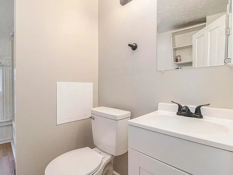 1415 Sherman St SE #2 — Photo 3