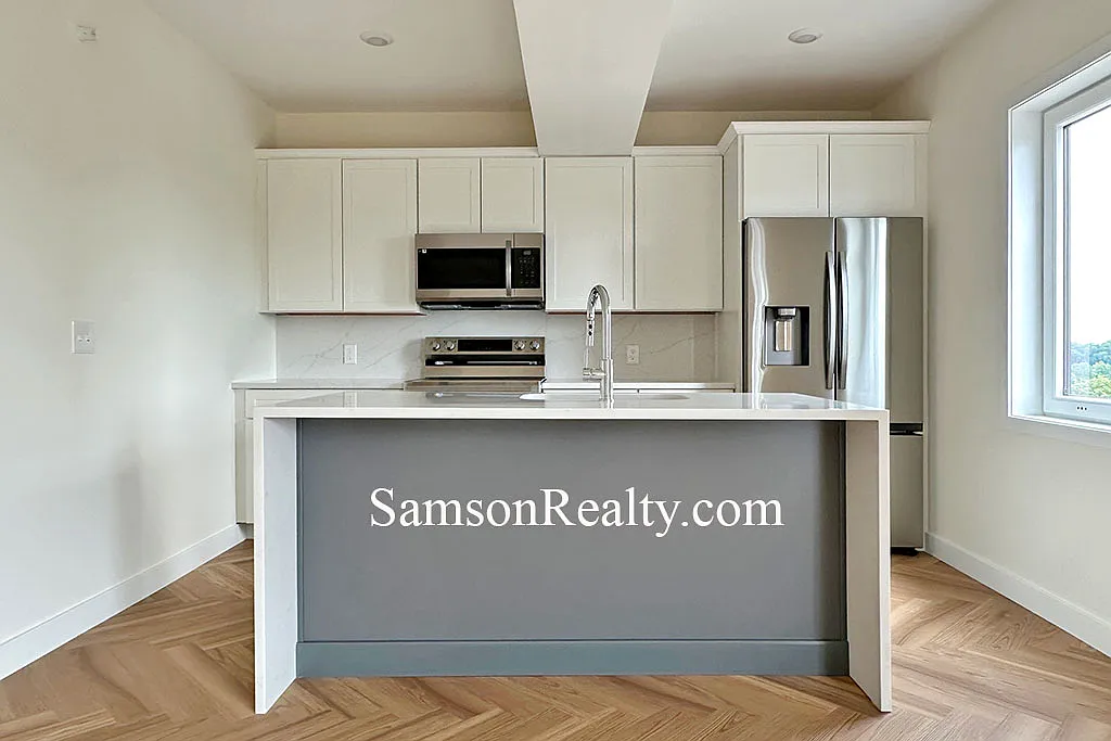 1 bed, 580 sqft, $2,250 — Photo 2