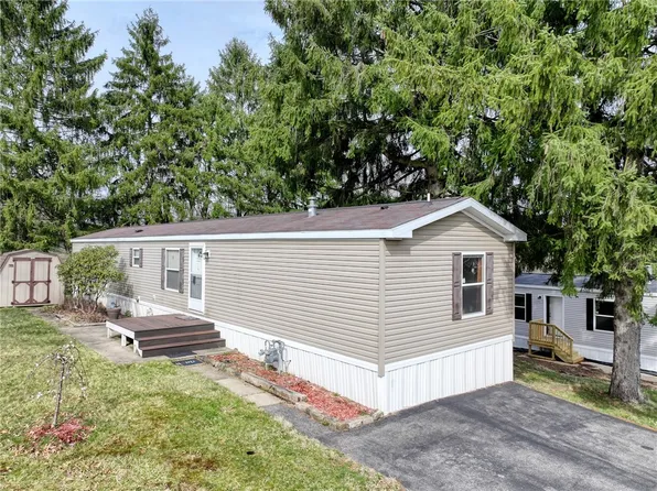203 Forest Dr, Cranberry Township, PA 16066