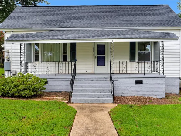 201 S 7th St, Easley, SC 29640
