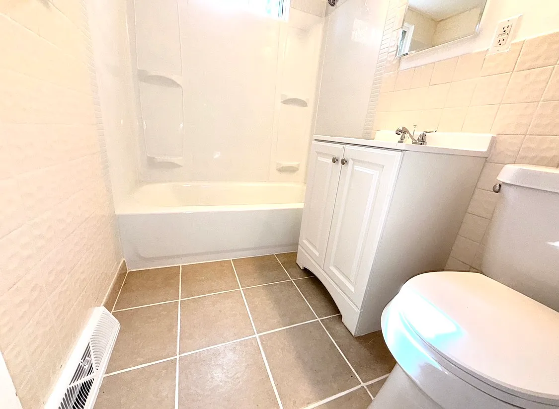 11260 Fisher Avenue — Photo 3