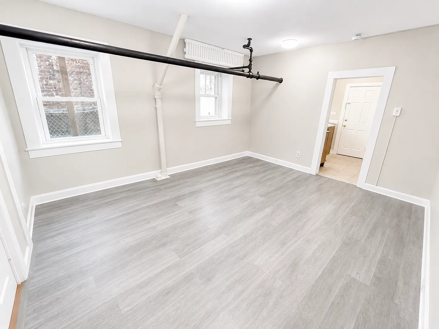 2 bed, 1000 sqft, $1,445 — Photo 4