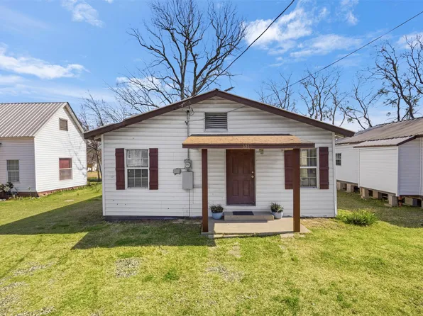 1017 S 15th St, Corsicana, TX 75110