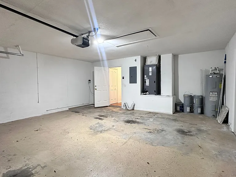 7468 Aprelle Dr — Photo 46