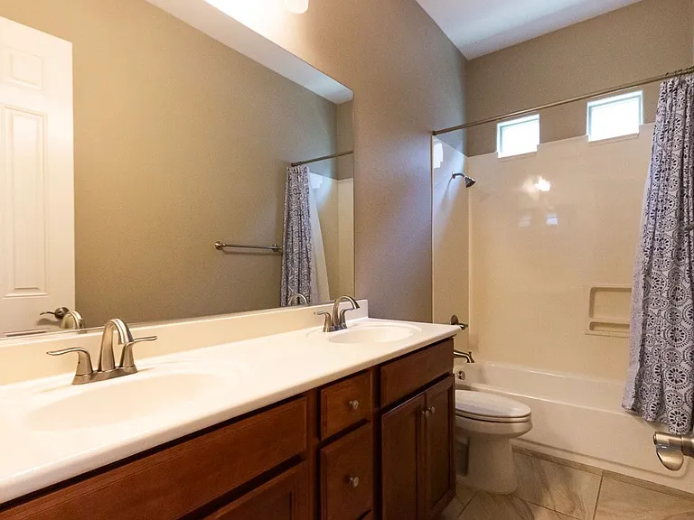 10317 E Catalyst Ave — Photo 31