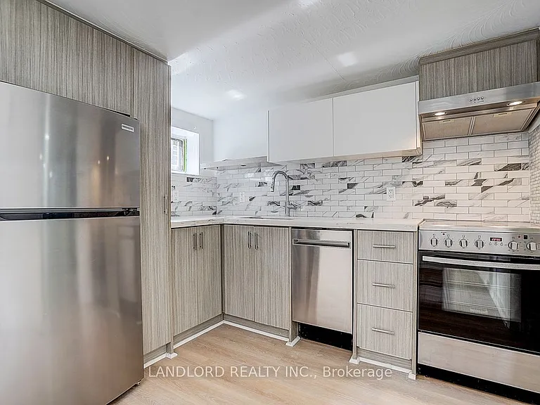 56 Bicknell Ave #LOWER — Photo 8