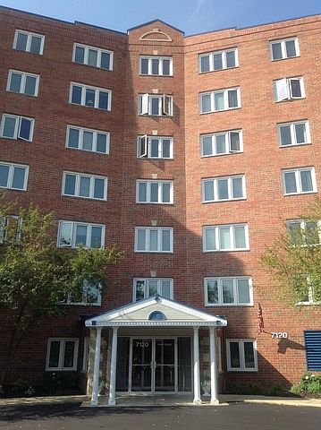 1st image of 7120 N Milwaukee Ave APT 408