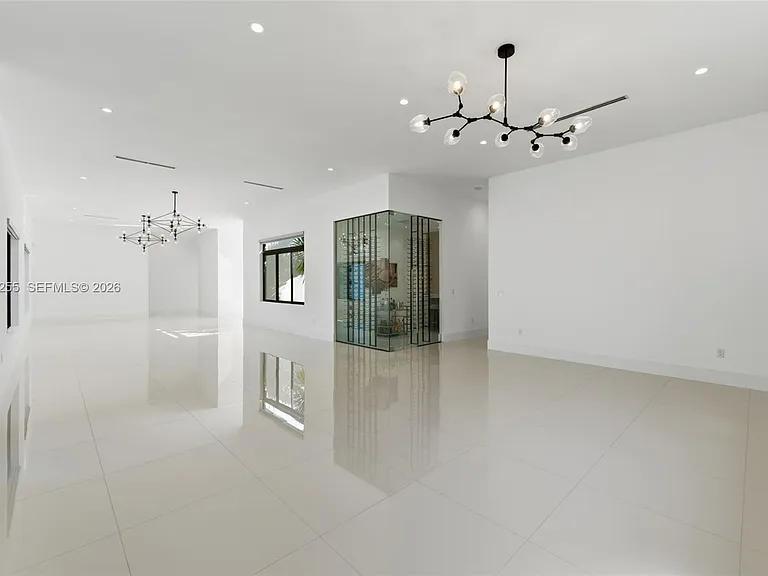 10005 SW 66th St — Photo 9