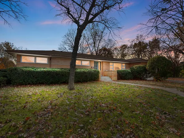 5400 Fair Elms Ave, Western Springs, IL 60558