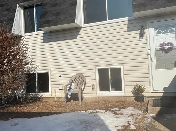 3857 Conroy Trl, Inver Grove Heights, MN 55076