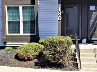 180 Stillmeadow Dr, Cincinnati, OH 45245