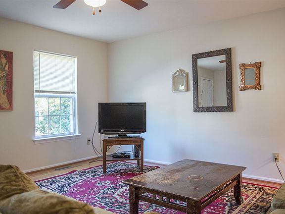 3rd image of 2325 Breckenridge Ct