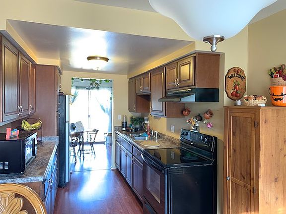 4th image of 1074 Rainwood Dr