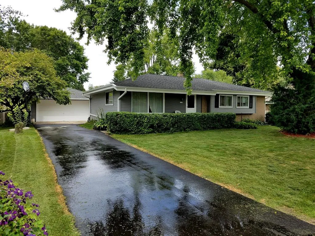1100 Dona Rd photo 1