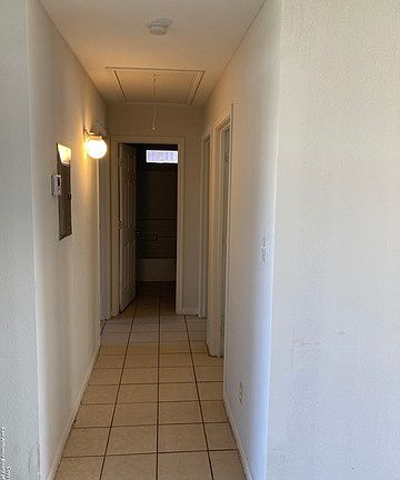 4th image of 1806 E Highland Blvd