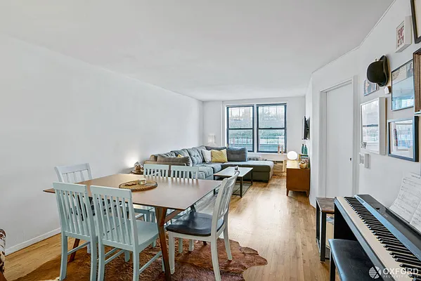 Rented by Oxford Property Group | media 7