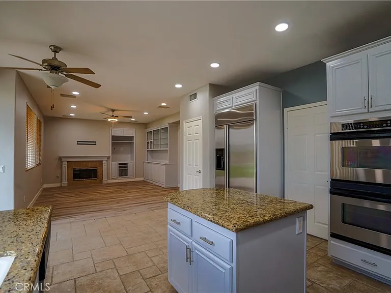 20640 Pesaro Way — Photo 25