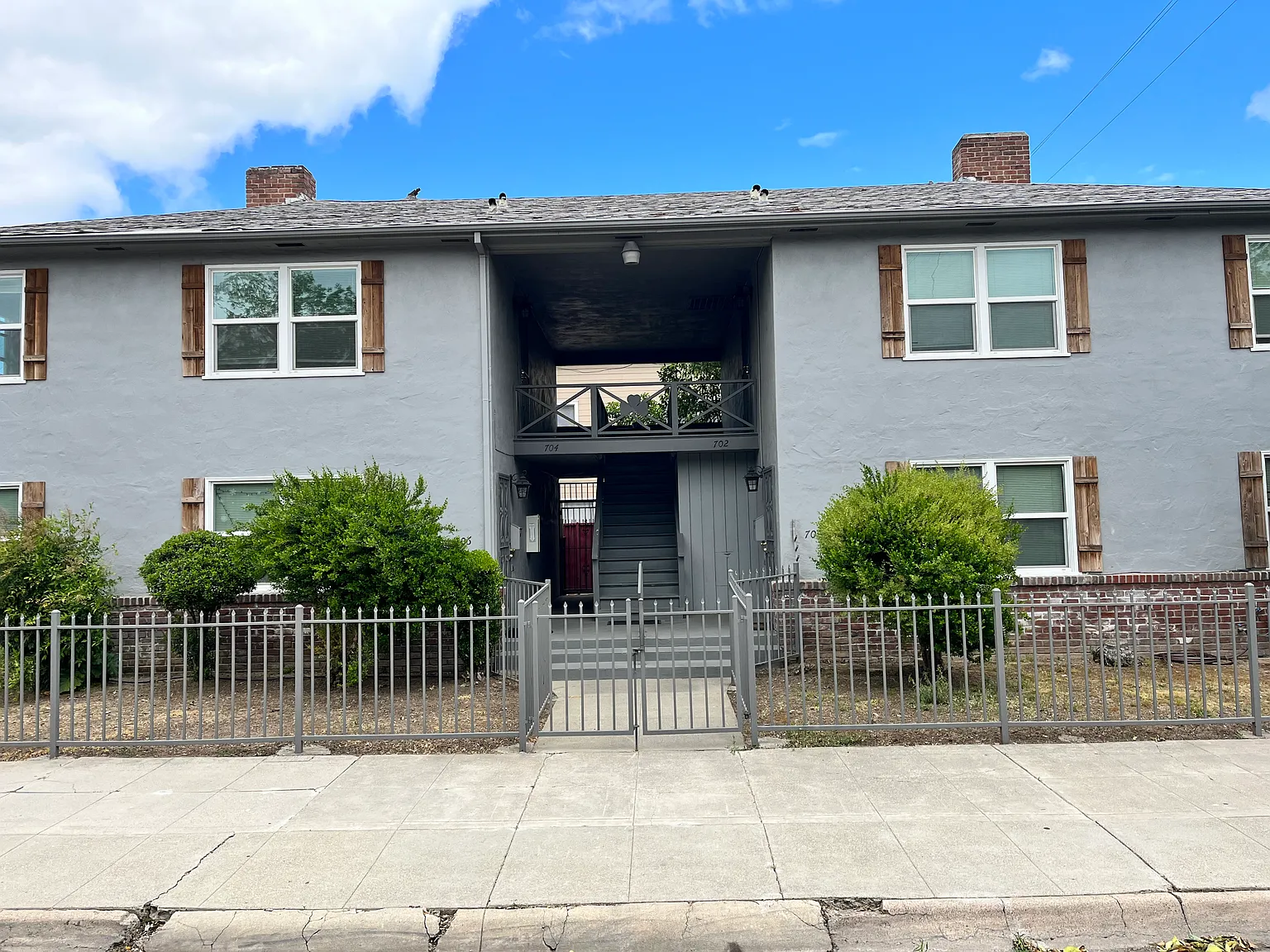 N Edison St, Stockton — Photo 1