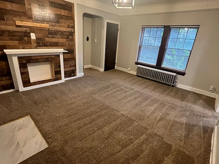 1385 Manor Park Ave — Photo 13