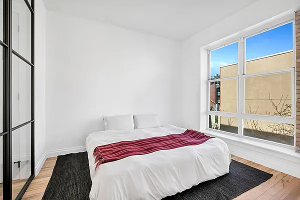 Sold by DLS Commercial Real Estate LLC | media 12